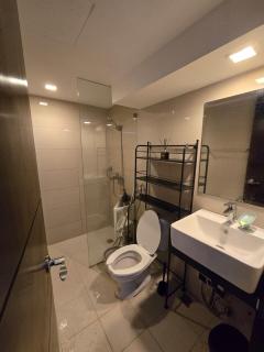 Cozy Corner Studio in McKinley Walk to Venice Mall - Manila - 9