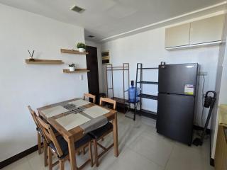 Cozy Corner Studio in McKinley Walk to Venice Mall - Manila - 6