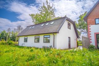 Spacious Countryside Barn House - - 0