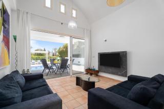 Villa Zina by Ezoria Villas - 4