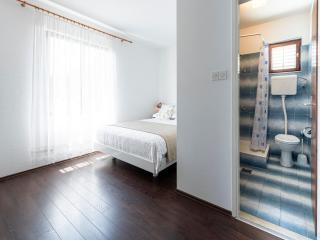 Guest House Rooms Rose - Molunat - 1