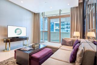 Downtown 1BR - 5 minutes to mall - panoramic pool - 9