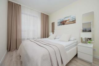 Bright Apartment with Parking In the Center of Warsaw by Noclegi Renters - Warsaw - 9