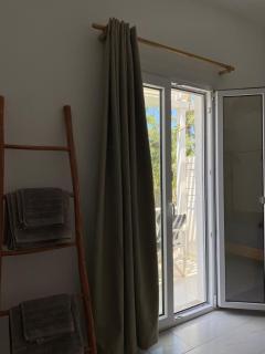 Green Retreat Studios - - 8