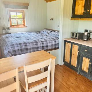 Stratford Bespoke Shepherd Hut - Snitterfield - 0