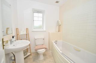 3 Bed House, Sleeps 5, Walking Distance to Centre - Liverpool - 3