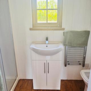 Stratford Bespoke Shepherd Hut - Snitterfield - 1