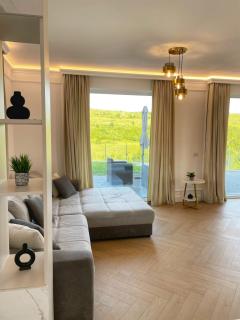 Emerald Home - 8