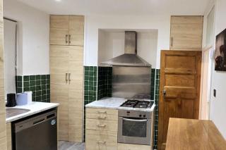 2 Bedroom Flat with Garden - Pinner - 3