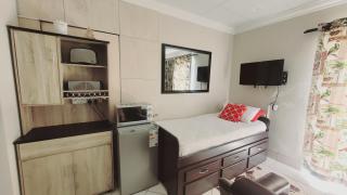 Effortless Gonubie River Escape - Rainbird BnB - East London - 2