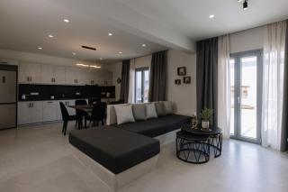 Naxos Finest Villa with Private Pool and Hot Tub at MIKRI VIGLA, Naxos - Mikri Vigla - 1