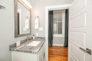 Findlay Market Suite 1 - For 2 - Cincinnati - 1