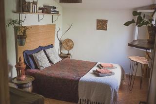 Maison atypique avec vue colline & terrasse cocoon - 9