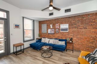 Mansfield Retreat - A Chic Downtown Experience - Cincinnati - 3