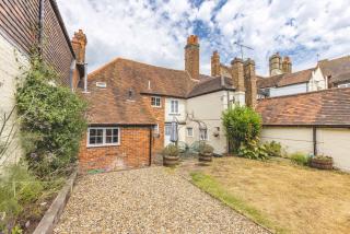 Charming 3BR Cottage Near Windsor and Sights - Datchet - 9