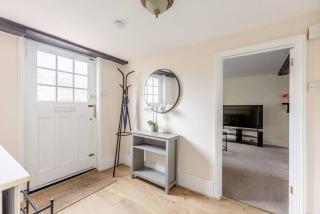 Charming 3BR Cottage Near Windsor and Sights - Datchet - 7
