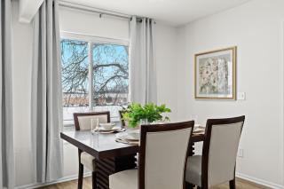 Charming & Spacious 1BR Upper Flat in Royal Oak - Royal Oak - 3