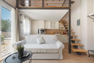 Stathis Suite - Exanthia - 3