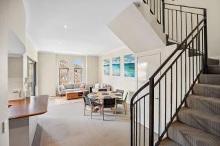 Pyramids Hideaway with Pool - Walk to Beach and The Cut Golf Course - Dawesville - 7