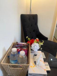 Rayyan Inn Premium Room For Family & Solo in Birmingham - Birmingham - 5