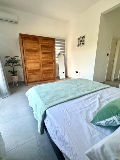 Modern 3BR Beachside Apt - 2 Mins to Pereybere Beach - Grand Baie - 1