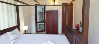 Ko Lake Triple Rooms - Ahangama - 1