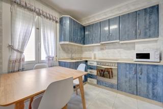 La Duquesa by Clabao - 3