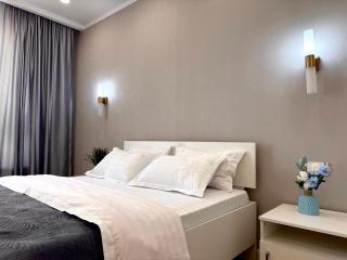 Elegant Raimbek Residence 1- 43, 1BR & drinking water as a gift - 2