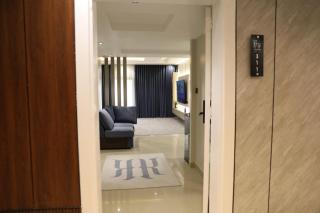استديو مصمم بديكور عصري - Riad - 5