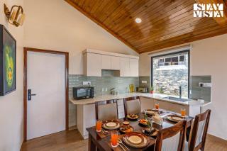 StayVista at Cujo's Haus with Bonfire, WiFi, BBQ - 5