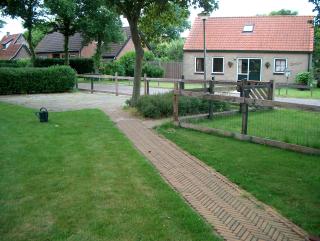 Aaf is alleen te boeken van zaterdag tot zaterdag De tuin is afsluitbaar voor uw hond - Hollum - 9