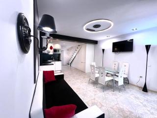 HighFashion 2-Bedroom Duplex NeonicaLux in PanoramicRoofComplex - Balchik - 8
