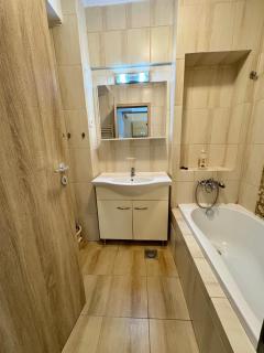 Caza Livo Apartment - Oradea - 6