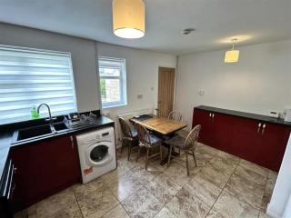 Home in Kington St Michael - - 2