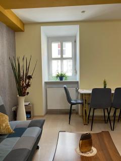 Lebendige Wohnung mit Wohlfühlcharakter - Bayreuth - 7