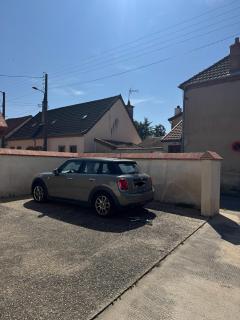 L'Oiseau du paradis, entre gare et centre ville, rez-de-chaussée, avec terrasse et parking privé - Moulins - 4