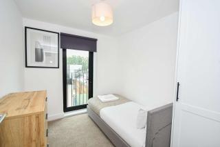 Modern & Spacious 2 Bedroom Liverpool Apartment - Liverpool - 7