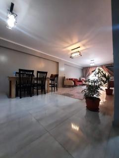 Quiet and spacious family home - Kairo - 0