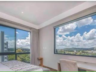 Modern Menlyn Condo - Pretoria - 0