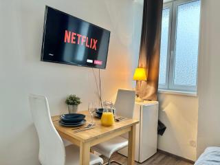 The Little Peaceful Retreat Near Center - Praga - 2