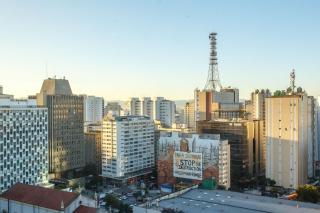 Andar alto 2 quartos, 140m2 perto Av Paulista - São Paulo - 1