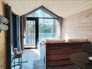 Hossaville Luxe Lake Cabin - 6