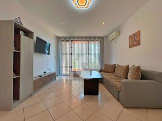 Spacious 2BR Dream Sea Garden View - 0