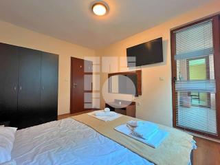 Spacious 2BR Dream Sea Garden View - 9
