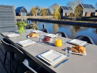 Luxurious detached water villa with jetty - 5