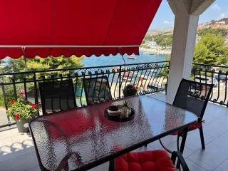 Luxury sea view apartment 20 m from the sea - Trogir - 8