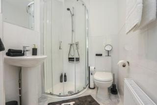 8 Iris Cottage - 4-Bedroom Coastal Home in Suffolk - 7