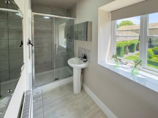 Farmhouse Feels & Peak Views - 5