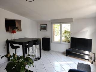 Lumineux T2, 4 pers, jardin privé, terrasse - Trélazé - 1