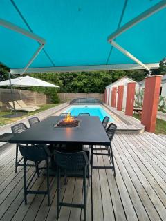 Maison - villa avec piscine proche commerce et transports en commun - Couëron - 0